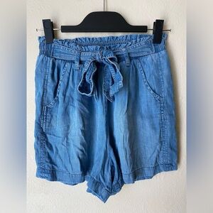 EUC Knox Rose Tie Denim Shorts